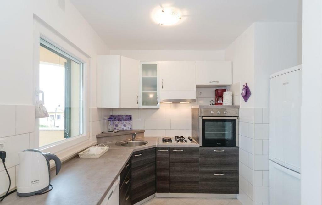 Apartman Dora Povljana Dış mekan fotoğraf