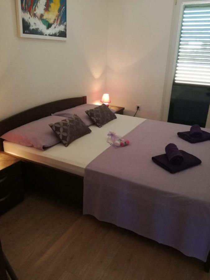 Apartman Dora Povljana Dış mekan fotoğraf